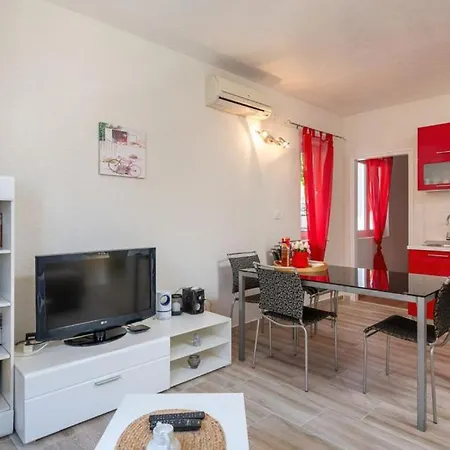 Villa House Arkulin By Guide Gruda