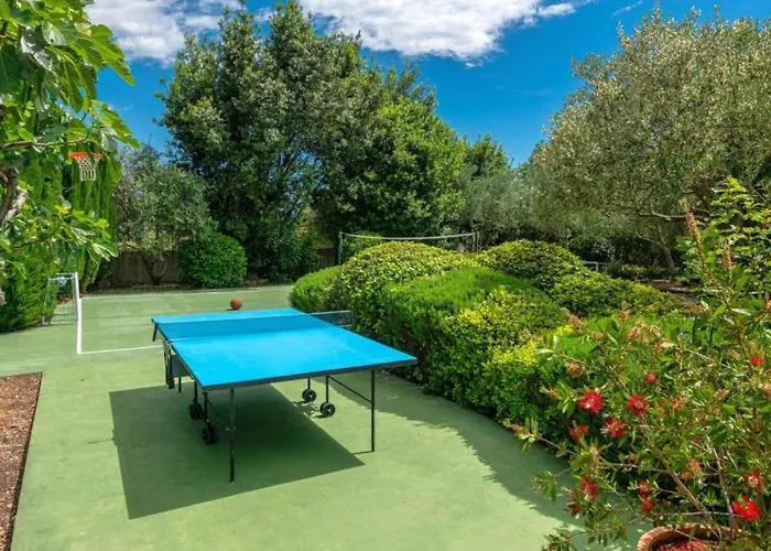 Villa House Arkulin By Guide *