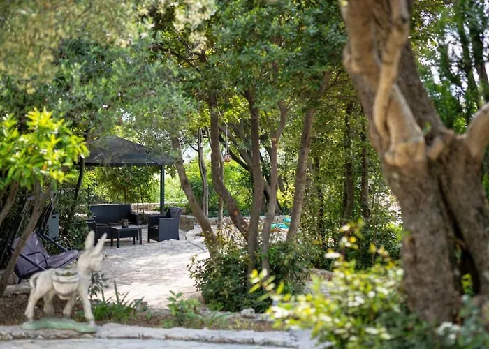 House Arkulin By Guide Villa *