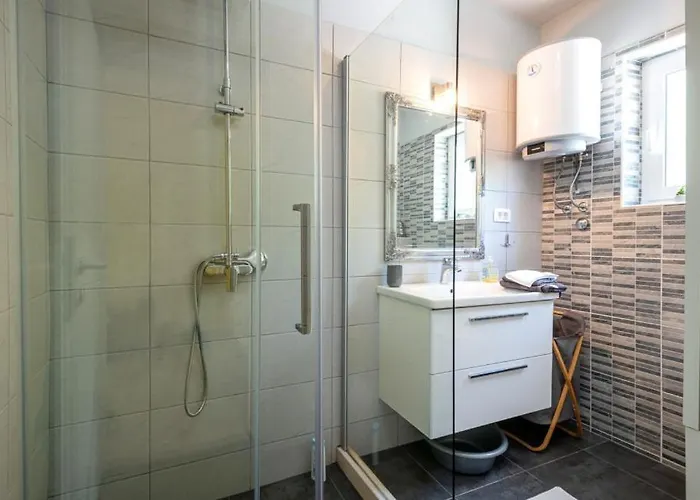 House Arkulin By Guide Gruda