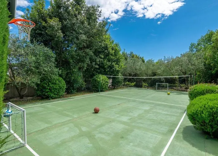 Villa House Arkulin By Guide