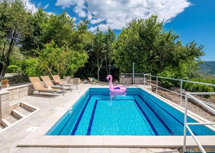 Villa House Arkulin By Guide Gruda